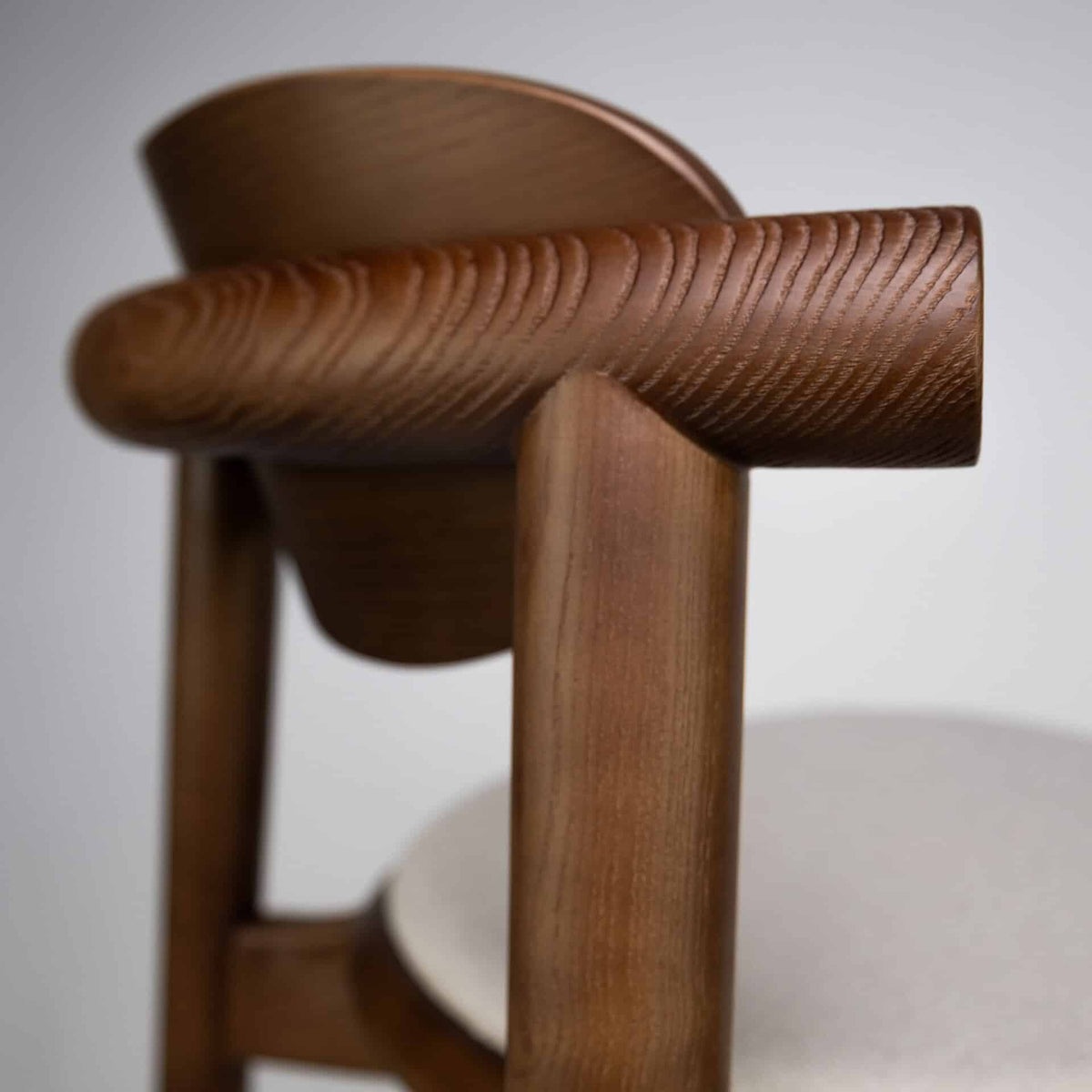 Noaro Stoel – Essenhout – Beige