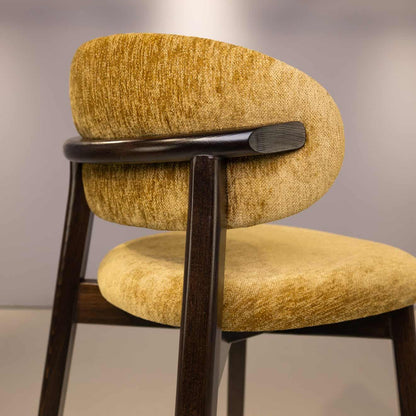 Loraine Barkruk – Caramel