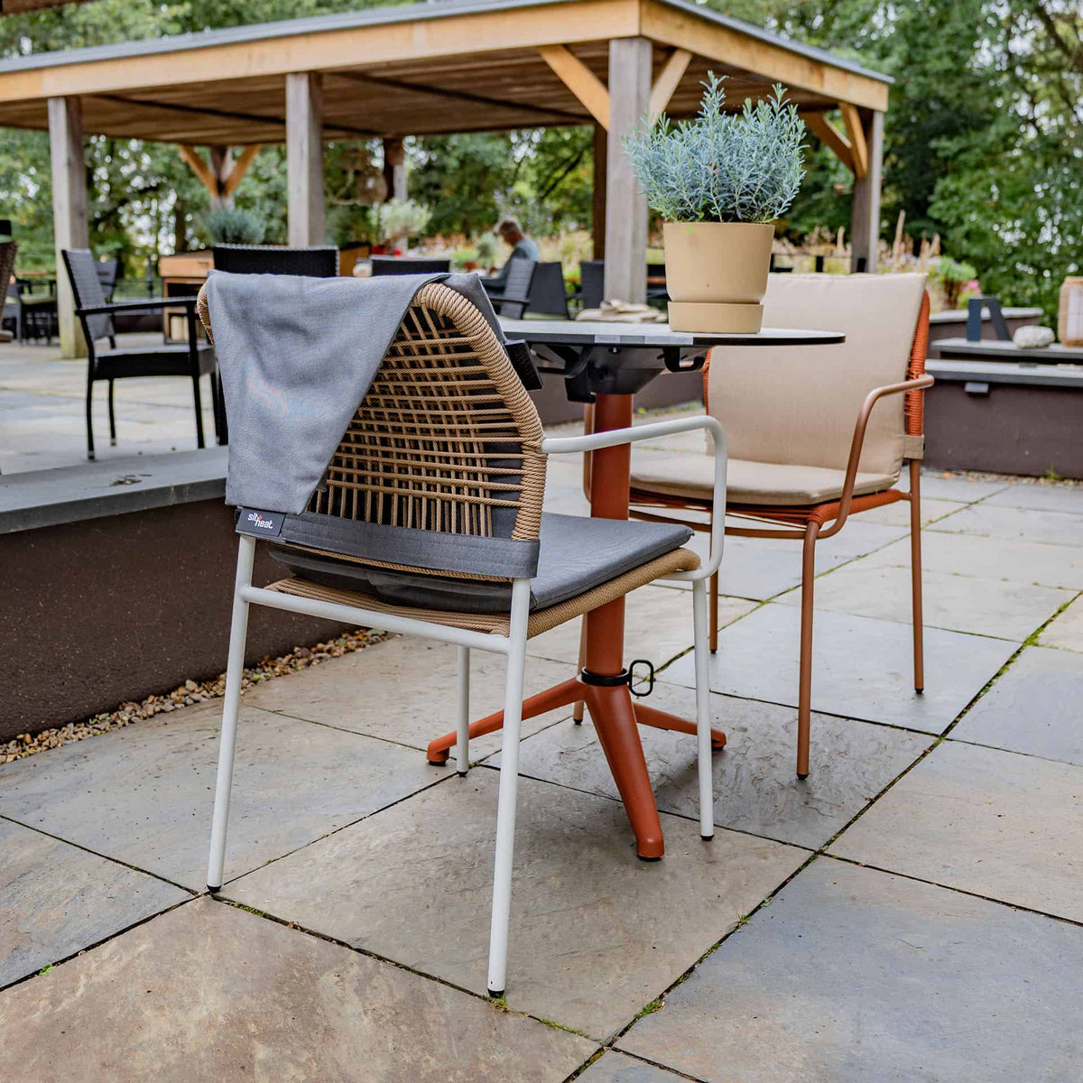 Twist Terrasstoel – Wit/Naturel